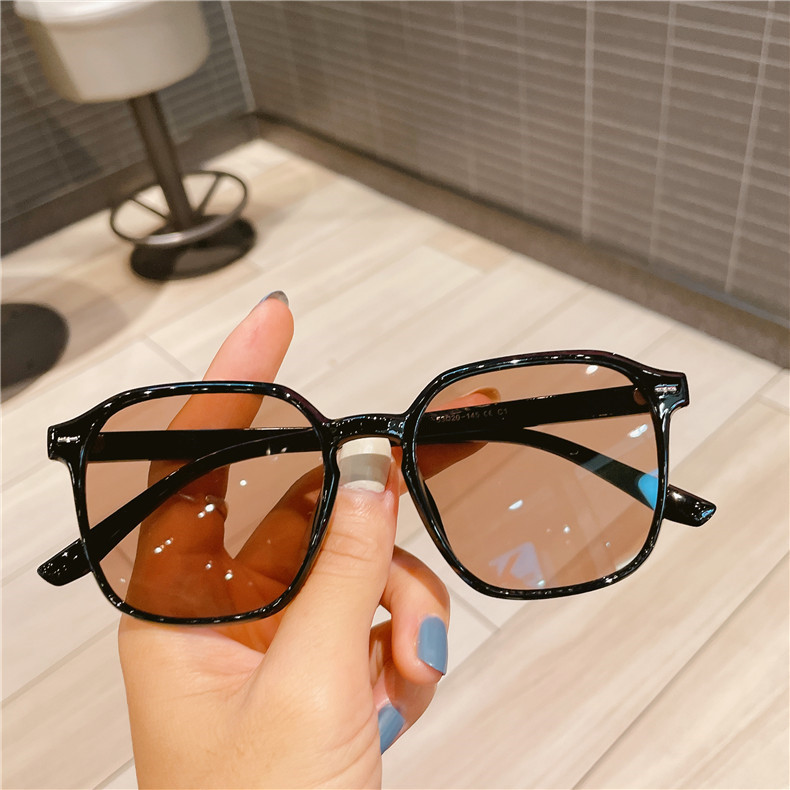 黑框浅茶片 (4).jpg