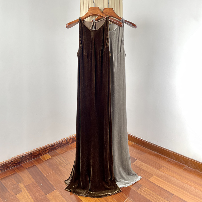 Silk Velvet Halterneck Dress for Women Summer Thin Style ~ French Retro Slim Slim Slit Sleeveless A-line Long Skirt Silk Velvet Halterneck Dress for Women Summer Thin Style ~ French Retro Slim Slim Slit Sleeveless A-line Long Skirt