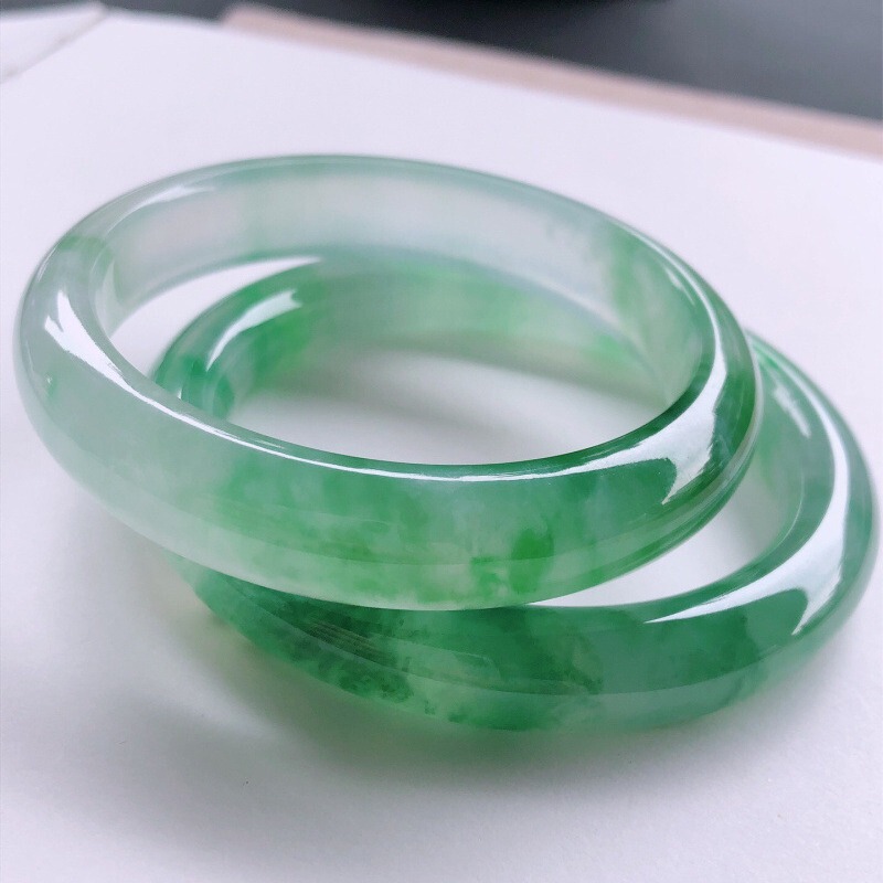 Big Sale Random Jade Bracelet Ice Seed Round Bar Sun Green Floating Flower Glass Seed Natural Burmese Clear Water Jade Bracelet for Women Big Sale Random Jade Bracelet Ice Seed Round Bar Sun Green Floating Flower Glass Seed Natural Burmese Clear Water Jade Bracelet for Women