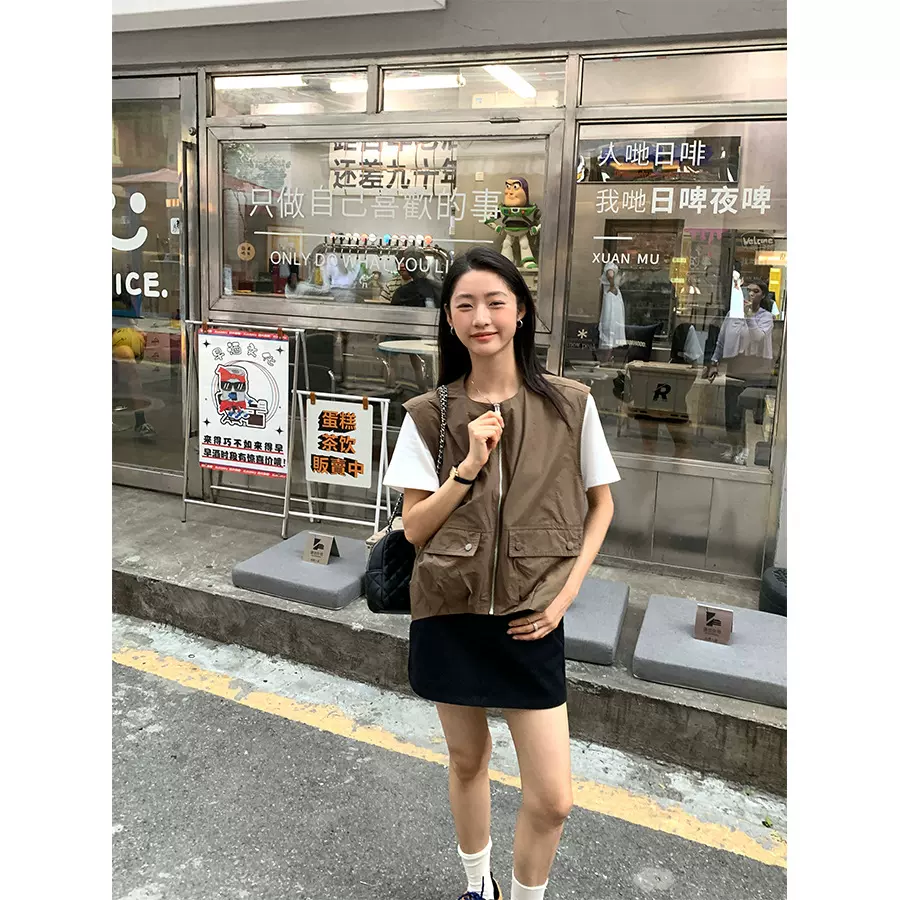 黄峥美式工装叠穿马甲背心女宽松休闲无袖外搭上衣143AY685