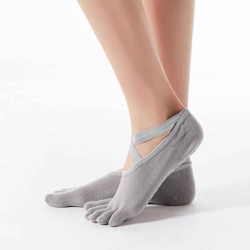 Yu professional yoga socks non-slip women's five finger summer Pilates thin fitness exercise beginner silicone breathable Yu professional yoga socks non-slip women's five finger summer Pilates thin fitness exercise beginner silicone breathable
