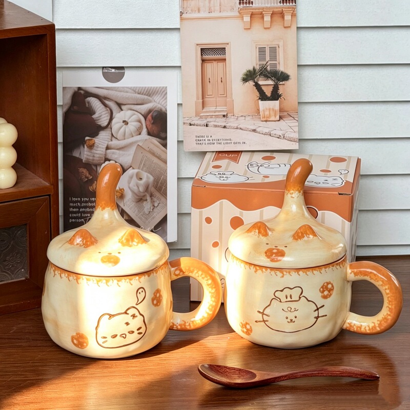 Highly attractive cat ceramic coffee cup with exquisite underglaze painting, handmade latte art cup, a birthday gift for a girl to give to a friend