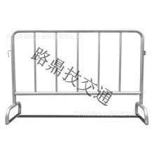 成都厂家定制不锈钢可移动铁马 交通安全活动护栏围栏地铁隔离栏