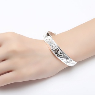Factory direct copper silver-plated national wind dragon and phoenix auspicious wide face bracelet zi fu word fashion push-pull adjustable bracelet