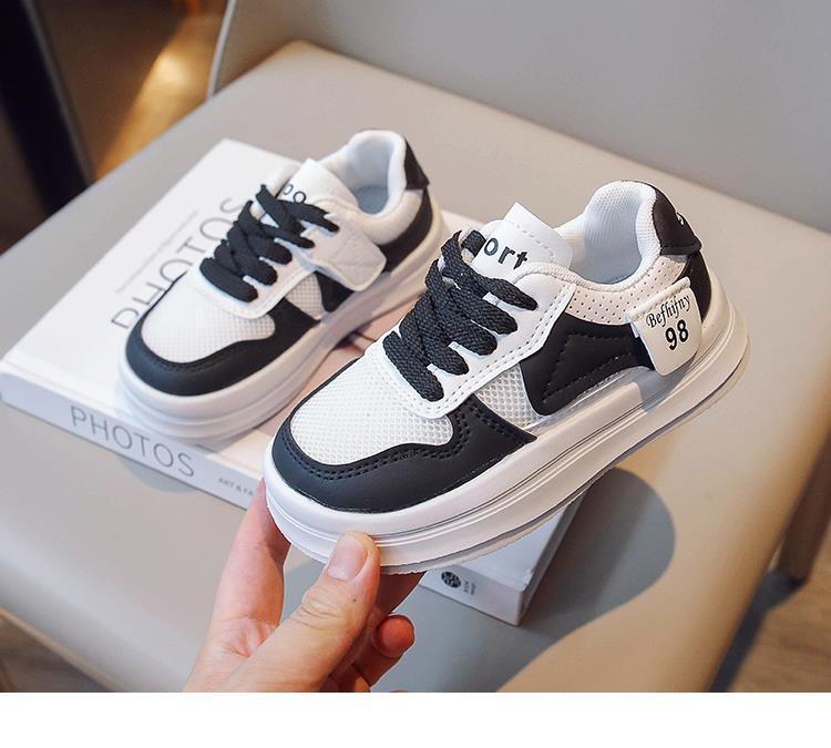 Sportskor för pojkar och flickor 2023 Nya Barn Vita Små Vita Skor Mesh Andas Studentbräda Skor Medium till_voghion.com