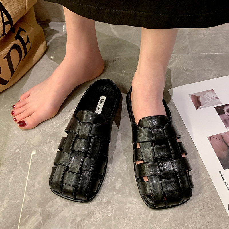 2024 Yeni Tembel Terlikler Kadın Dış Giyim Baotou Roman Yarım Terlikler Düz Tabanlı Tek Adımlı Plaj Yarım Terlikler Kadın Ayakkabıları_voghion.com