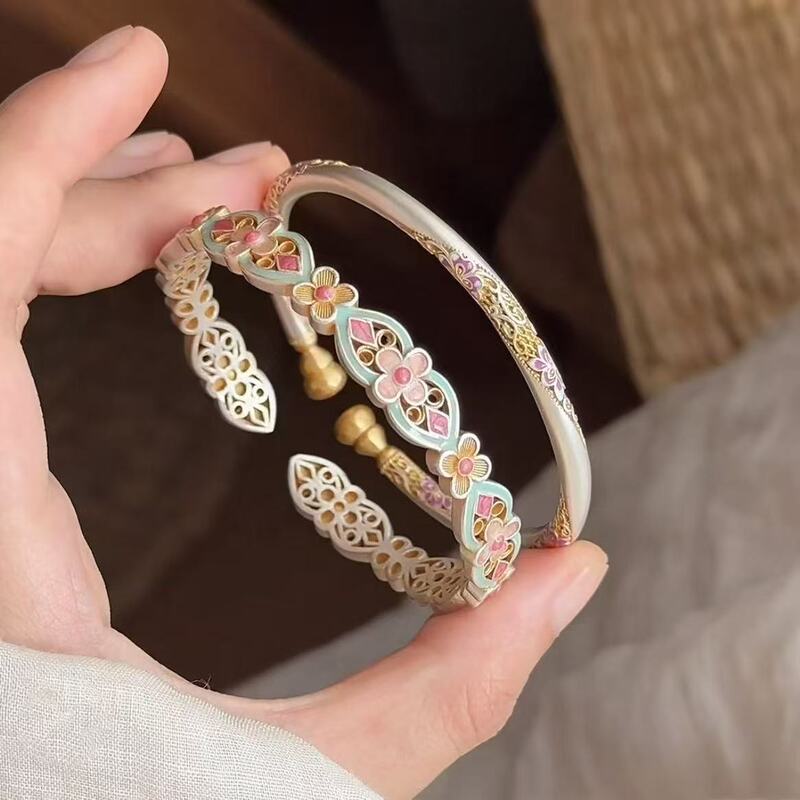 中国のレトロな絶妙なピンクの滴り釉フラワーブレスレット宮殿スタイルのニッチな甘いガーリーハート絶妙なスタッキングブレスレット|undefined