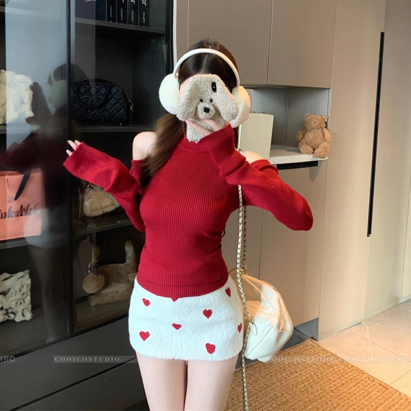 Reversible Red Halter Neck Off-Shoulder Long-Sleeve Knit Sweater for Women, Winter Christmas Sweater, Slim-Fit Base Top Reversible Red Halter Neck Off-Shoulder Long-Sleeve Knit Sweater for Women, Winter Christmas Sweater, Slim-Fit Base Top
