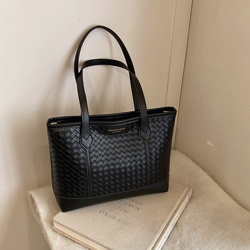 Bolsas de alta capacidad de transporte 2024 nuevas bolsas de mujer, bolsas de hombro casuales, bolsas populares