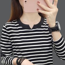 条纹长袖t恤女装春秋装宽松休闲加大码女士遮肉打底衫上衣服