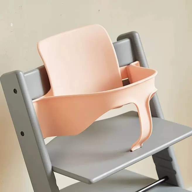 可调节儿童成长餐椅实木宝宝餐椅带围栏安全带家用婴幼童学习坐椅