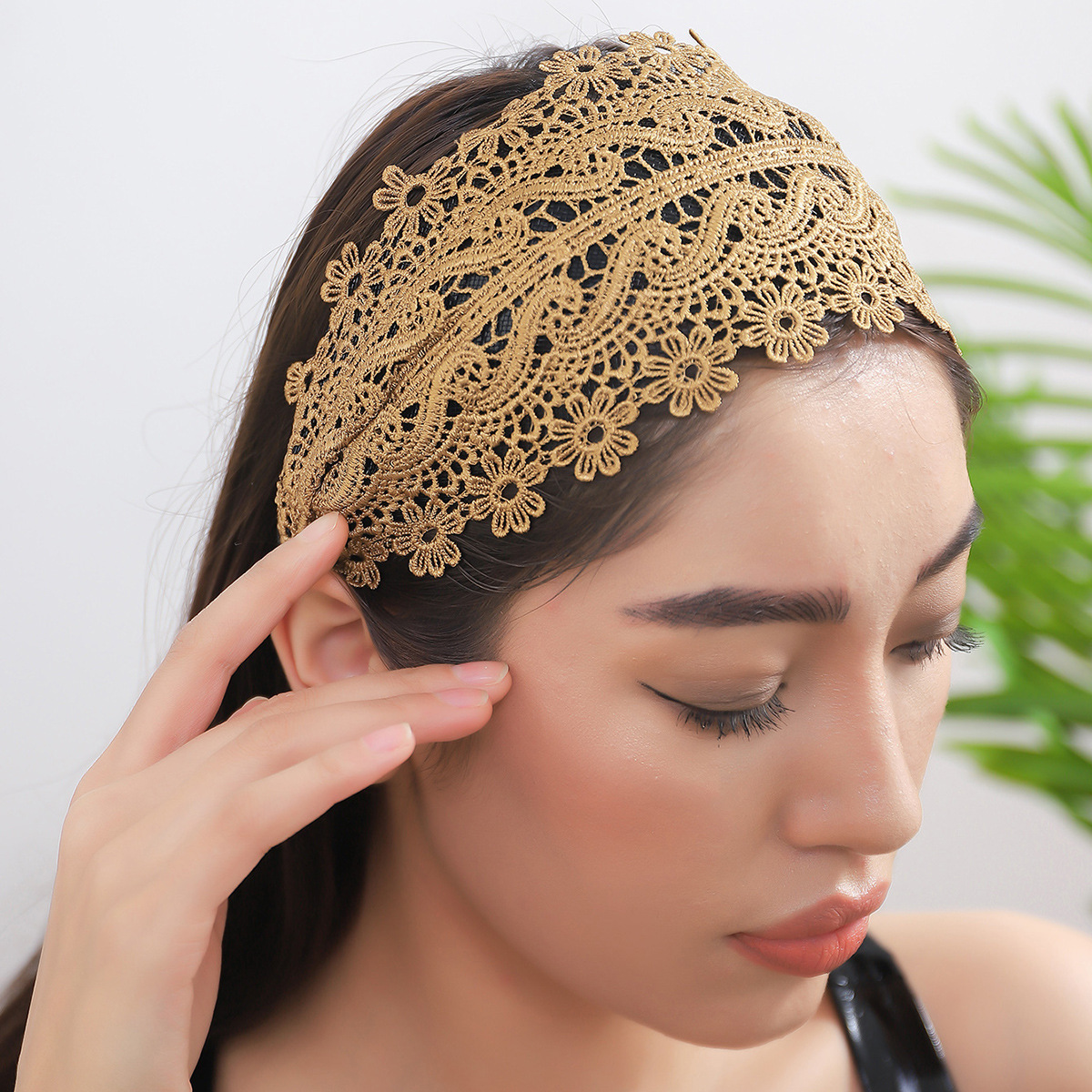 Nuevo estilo simple de banda de cabello de mujer banda ancha banda de cabello de moda dulce para cubrir el cabello blanco cabeza de cabello hueco flores de punto broca para el cabello