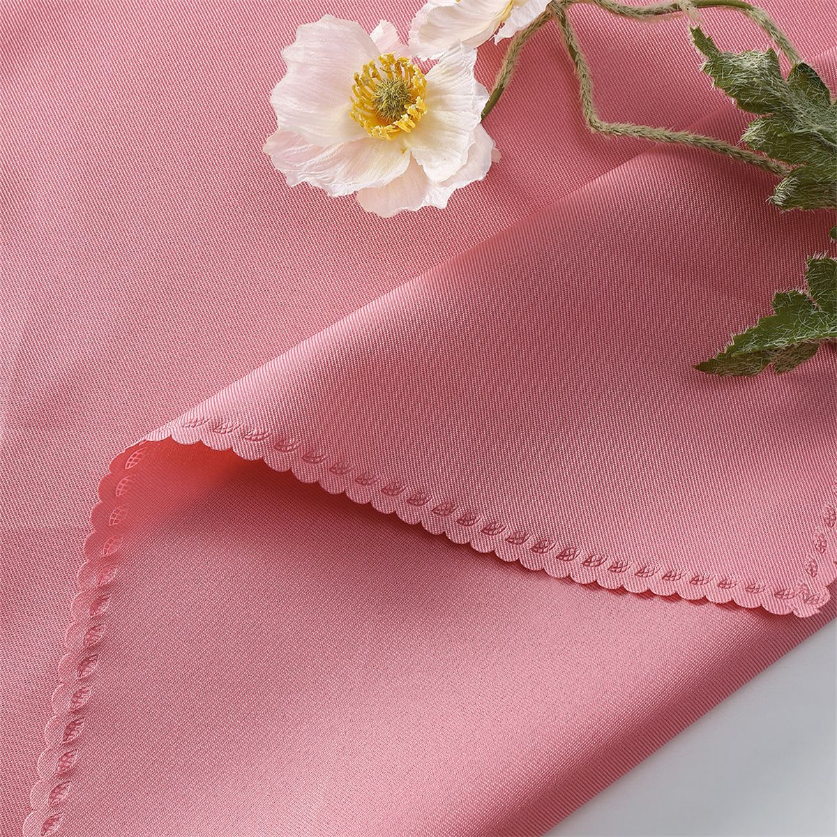 Mantel de tela con borde cortado en forma de flor, mantel de tela para hotel, plegable, para limpiar vasos, decoración de mesa de comedor occidental para bodas, mantel individual, decoración del hogar, disponible para envío inmediato