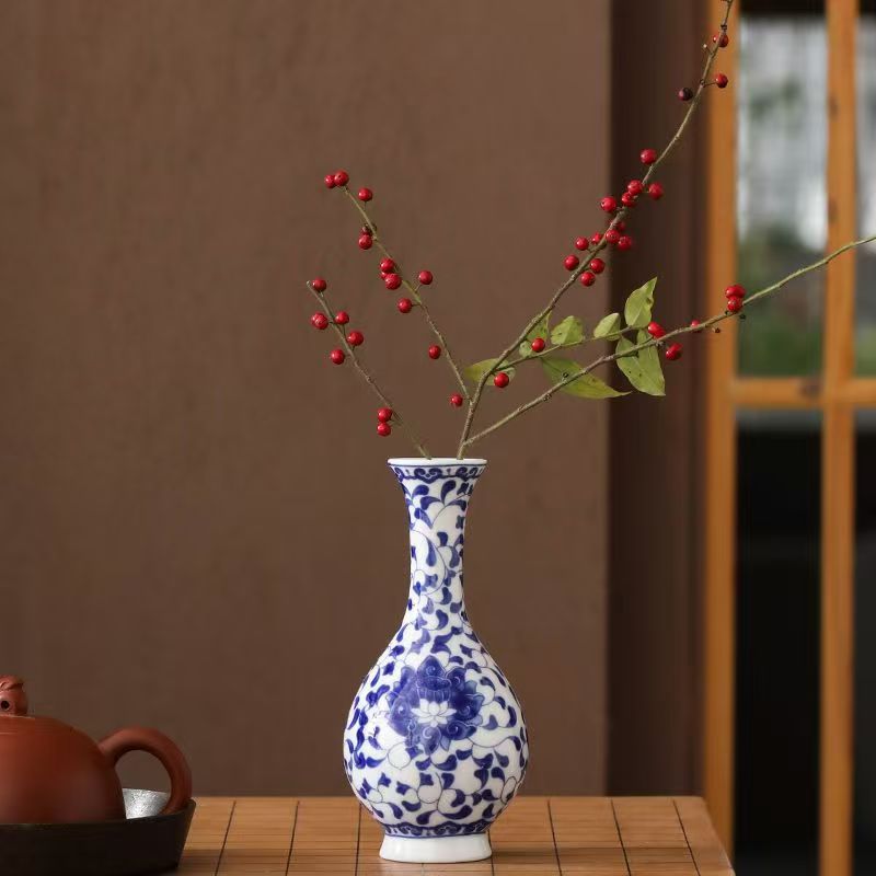 Flores de porcelana azul, vasos de flores de cerámica de lujo ligero, flores de alto nivel, decoración de mesa de comedor de estilo nuevo chino
