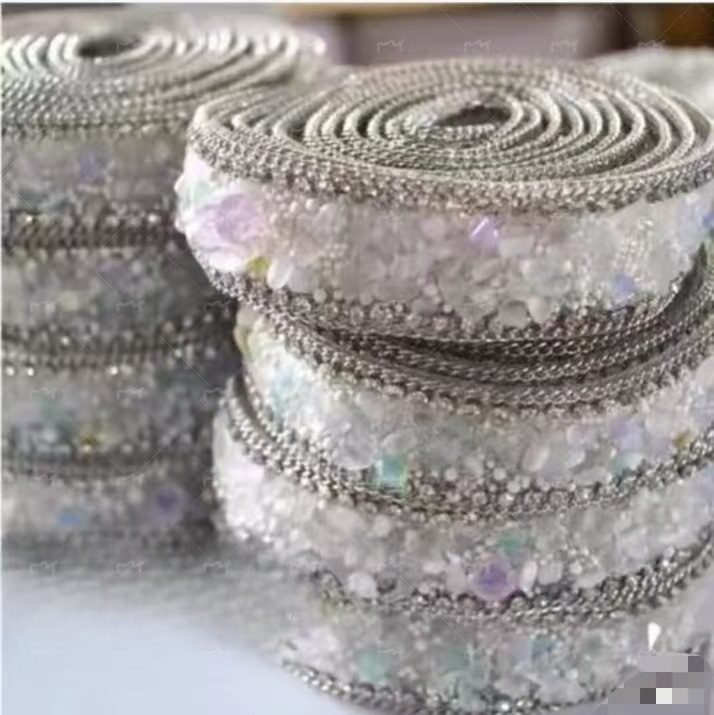 Selva de diamantes de imitación cosida a mano autoadhesiva, cadena de garra de grava, cinta, accesorios de ropa de bricolaje, accesorios, materiales decorativos, malla adhesiva trasera de cadena