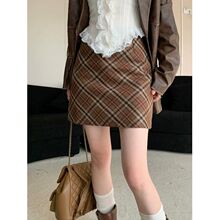 复古棕色毛呢格子半身裙女秋冬新款字裙时尚高腰小个子包臀短裙