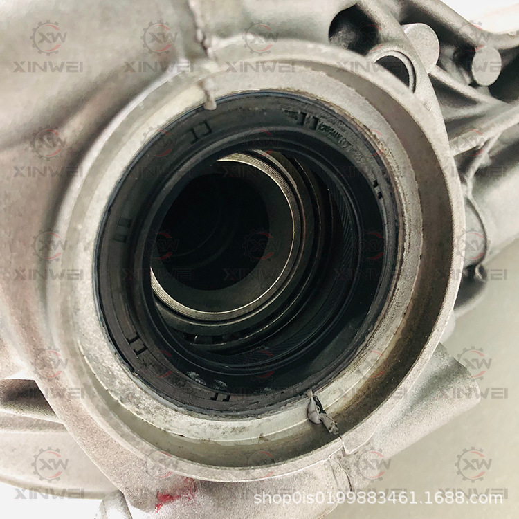 Suitable for Porsche Panamera Cayenne Volkswagen Touareg Q7 Rear Differential Transfer Case Assembly