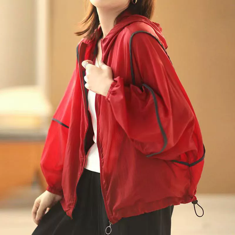 Солнцезащитный крем женская летняя 2025 новая дышащая рубашка летучей мыши свободная мама среднего возраста большой размер короткая рубашка