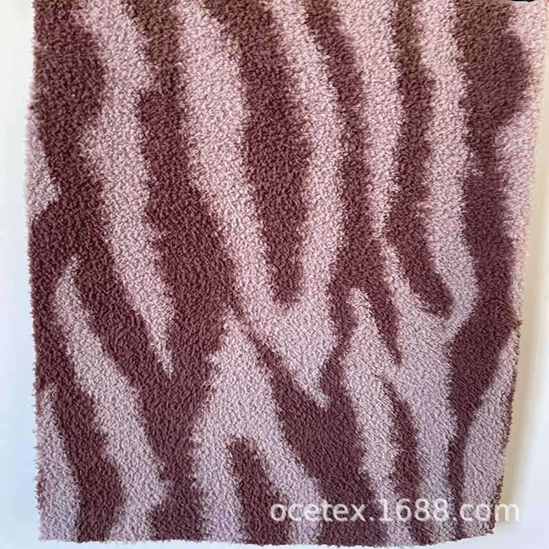 厂家供应仿羽毛绒布料爆款家居服床上用品面料秋冬季保暖外套面料