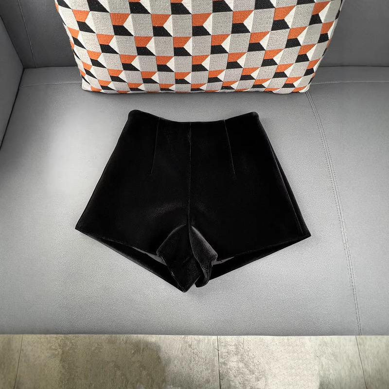 Self-Made Black Velvet Shorts for Women 2025 New Autumn and Winter High-Waisted Gold Velvet Wide-Leg Pants for Outerwear Self-Made Black Velvet Shorts for Women 2025 New Autumn and Winter High-Waisted Gold Velvet Wide-Leg Pants for Outerwear