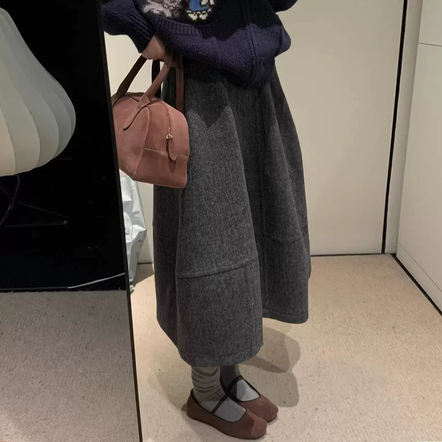 深灰色毛呢半身裙女秋冬2025新款a字伞裙中长款蓬蓬泡泡花苞裙子