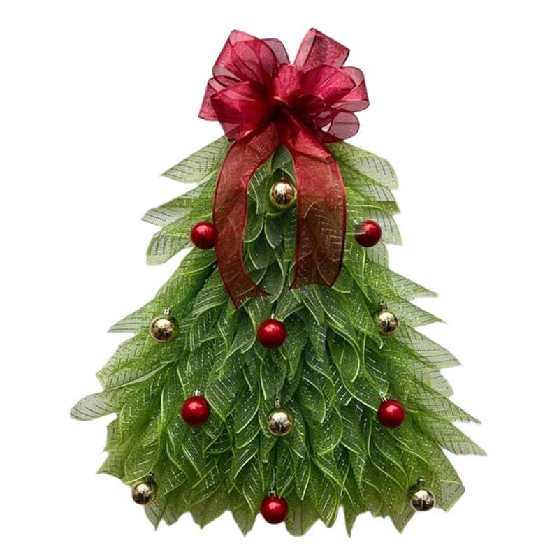 クリスマスの装飾用品は木の赤い果物の家庭の装飾品を掛けてデパートの祝日の雰囲気の装飾品の現物を飾ります。|undefined