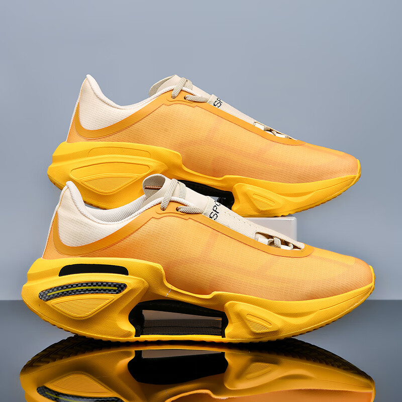 Ultra light running sneakers