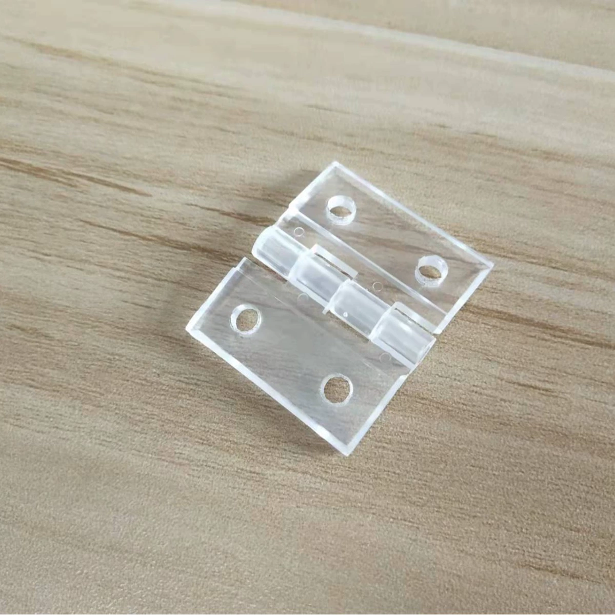 哈泰 Batch stock transparent hard and non-fragile acrylic plastic with holes and screw hinge hinge accessories