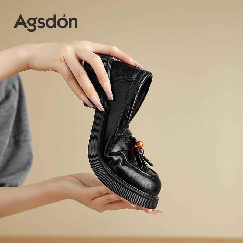 Augu Shi Deng zapatos Lefour de suela gruesa para mujeres 2025 nuevo otoño negro suave zapatos de cuero de estilo británico