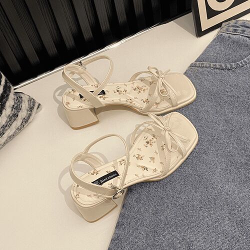 French Roman sandals for women 2025 summer super hot, absolutely beautiful, versatile, non-slip, can be worn with skirts, high heels