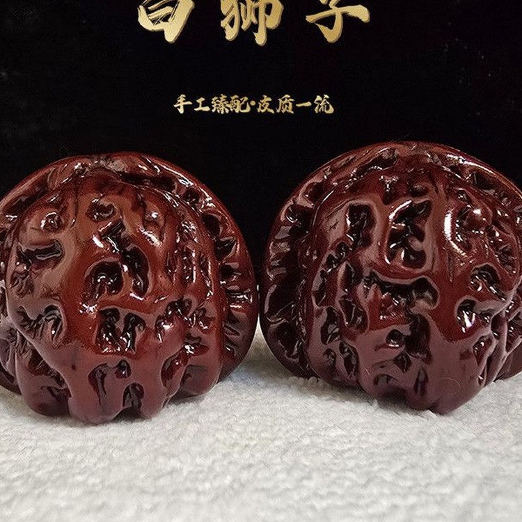 成品毕业级做旧白狮子头懒人送礼手把件文玩核桃机刷包浆玉化