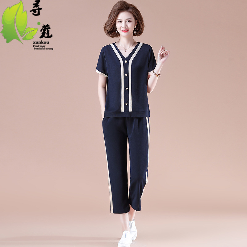 Middle-aged mother summer sportswear suit new middle-aged and elderly women summer short-sleeved T-shirt western style thin top Middle-aged mother summer sportswear suit new middle-aged and elderly women summer short-sleeved T-shirt western style thin top