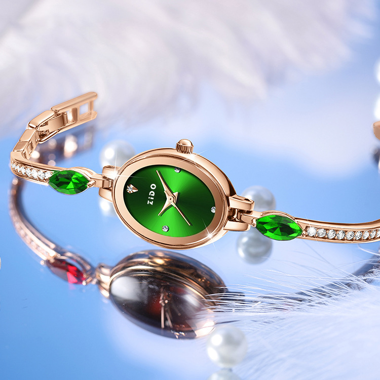 Elegant oval quartzklocka med diamanter för dam_voghion.com