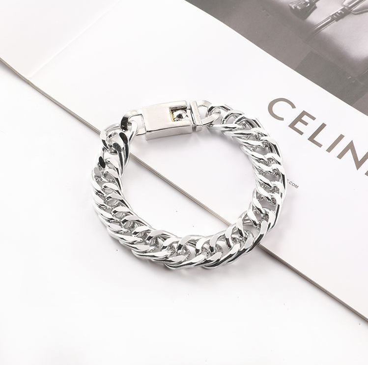 Europa y América moda 18K chapado en oro pulsera personalidad dominante hombres electrochapado aleación doble hebilla moda elegante pulsera