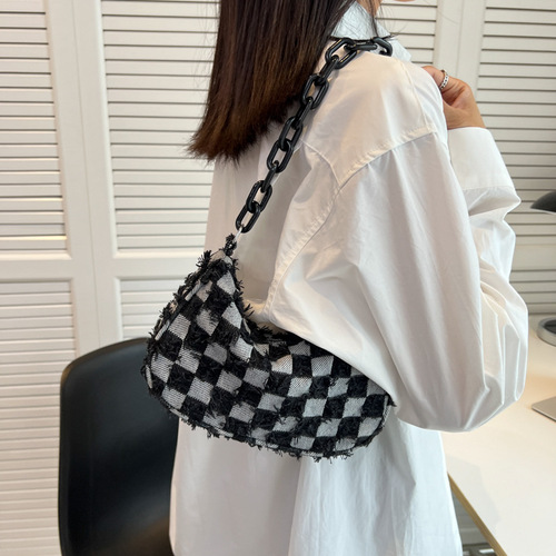 Small bag women's  summer new trendy simple casual texture baguette bag niche shoulder bag fashionable armpit bag