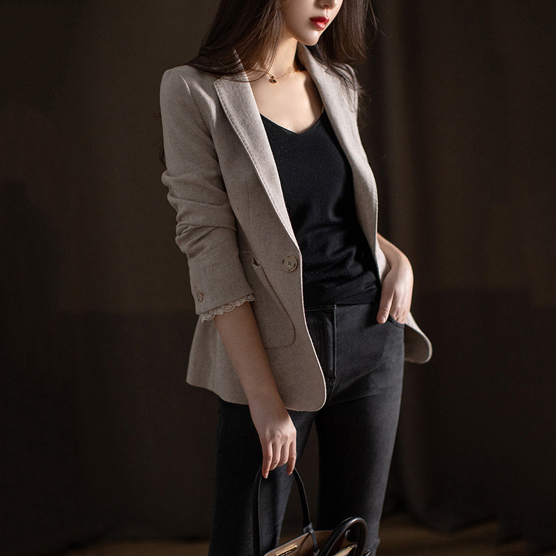 Apricot woolen suit jacket Women's British Style Autumn and Winter small slim fit slimming short casual small suit top Apricot woolen suit jacket Women's British Style Autumn and Winter small slim fit slimming short casual small suit top