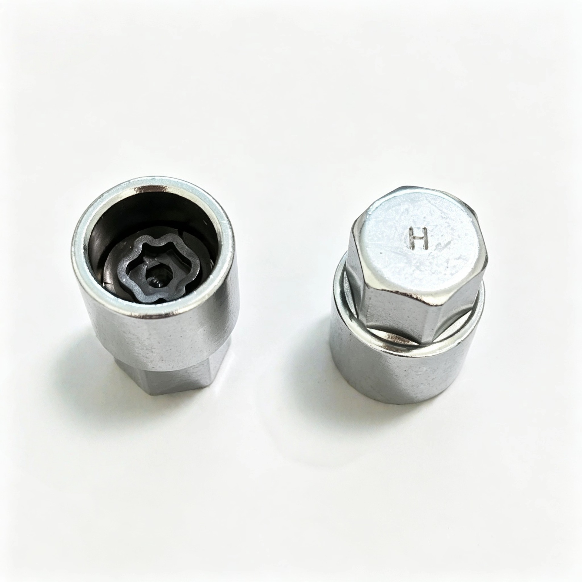 Suitable for Lexus and Toyota wheel hub removal tools, professional car tire lock key, anti-theft screw socket