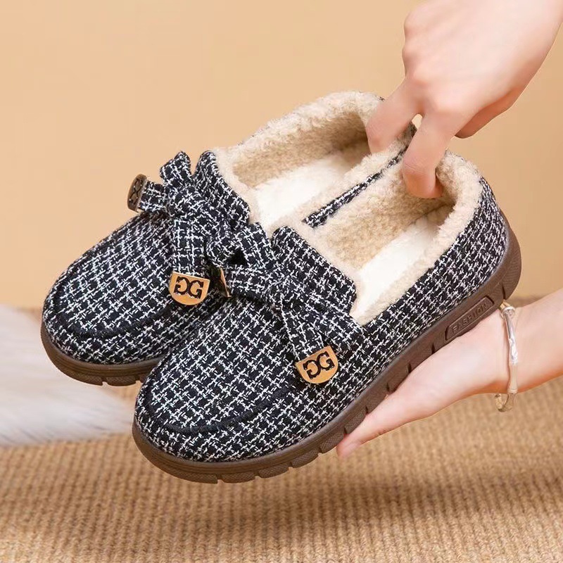 冬季新款一脚蹬韩版老北京布鞋加绒加厚保暖防滑时尚学生女士棉靴