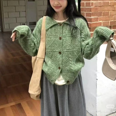 高品质花线慵懒松弛感穿搭草绿色翻领针织开衫女复古麻花毛衣外套