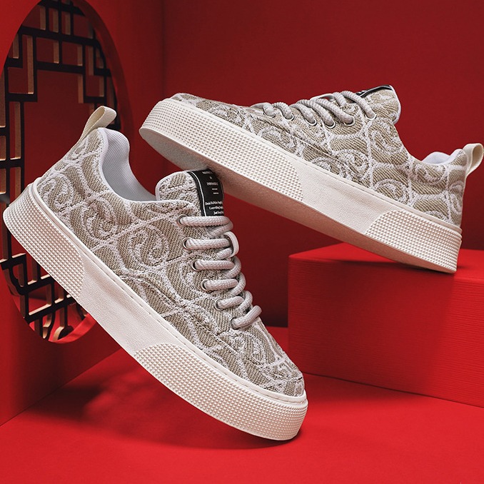 Zapatos de lona de corte bajo para hombre primavera y otoño 2024 nuevas zapatillas de deporte con estampado de corte bajo de nicho zapatos de moda casuales deportivos de plataforma para hombre