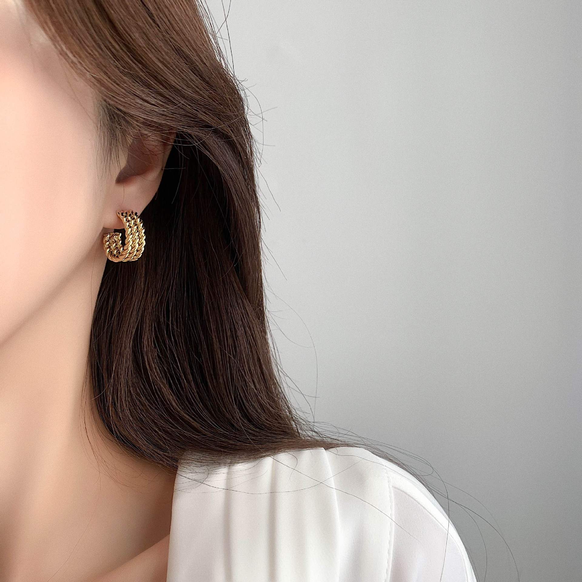 Coreano Fritto Pasta Twists Premium Cerchio Donne Nuovo Moda Yiwu Design Personalizzato Orecchini Gioielli_voghion.com