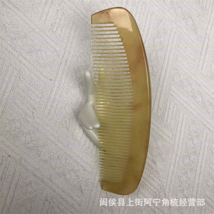 Goat Horn Comb Wide Tooth Hair Comb 17cm Scalp Massage Comb for Daily Hair Care overview