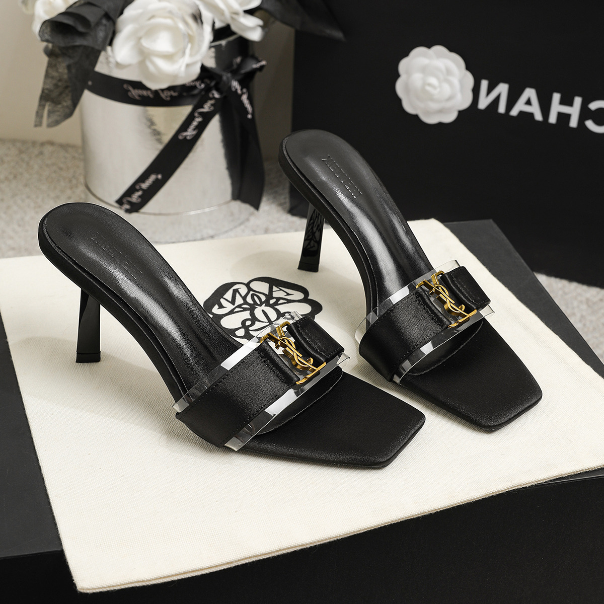 2025 New Summer Slippers for Women, Fashionable European and American Style Silks and Satins Cloth Square Toe Stiletto High Heel Sandals for Women