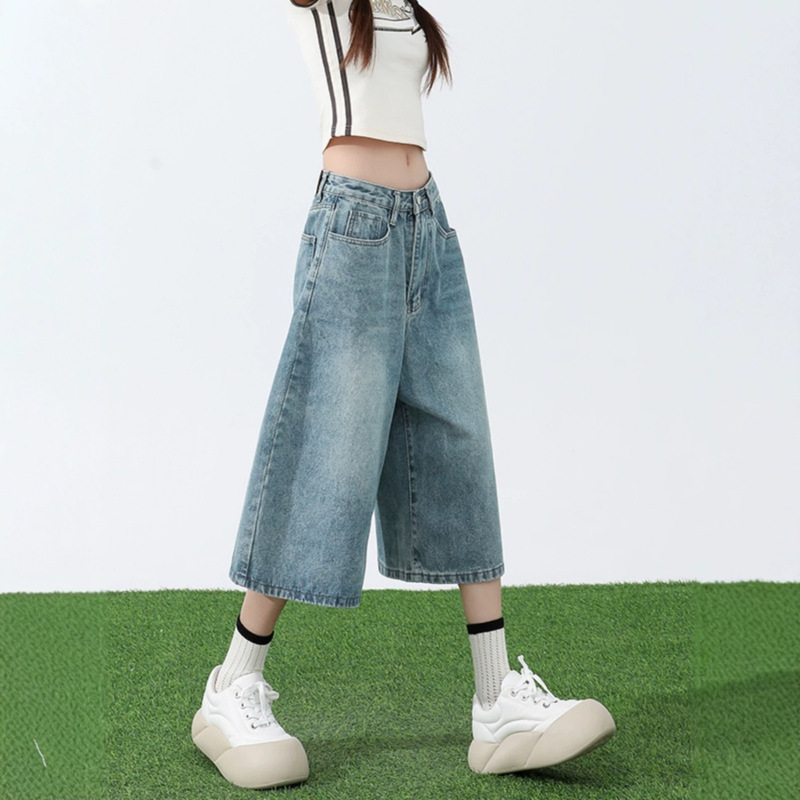 American-style distressed light-colored cropped wide-leg jeans for women, 2026 summer thin loose plus-size slimming shorts for plus-size women American-style distressed light-colored cropped wide-leg jeans for women, 2026 summer thin loose plus-size slimming shorts for plus-size women