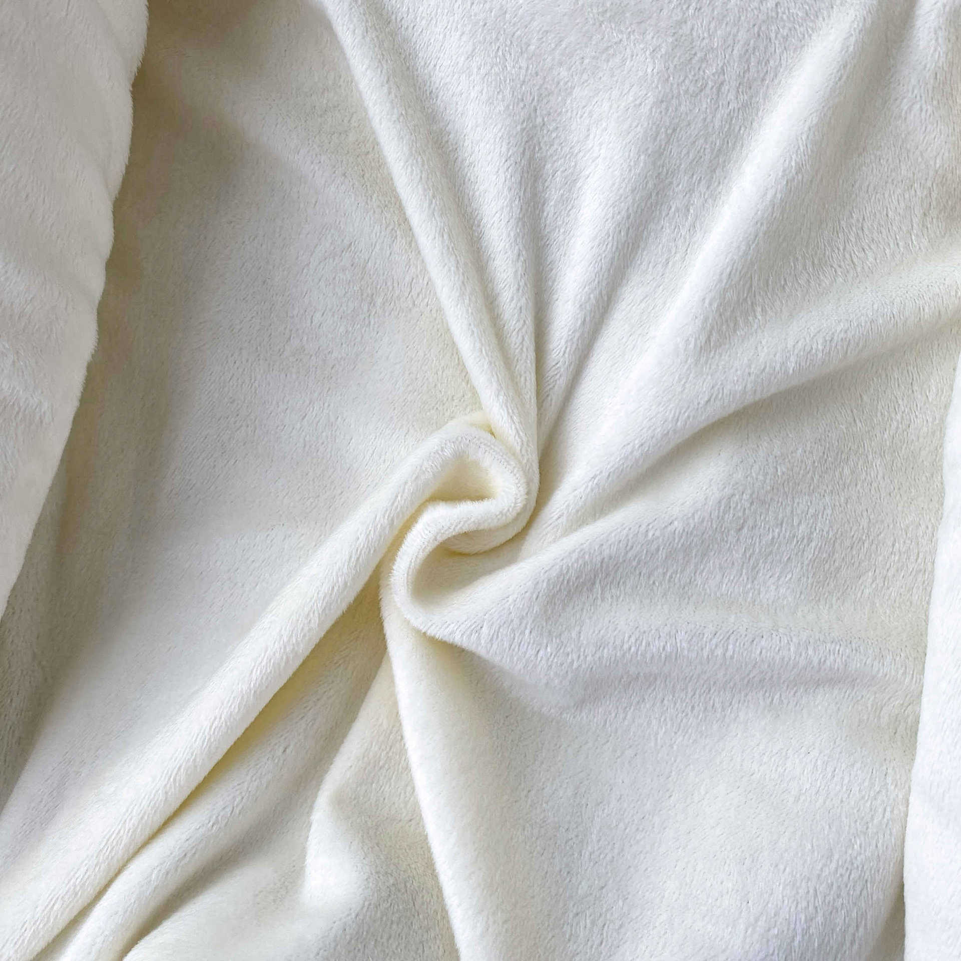 Ropa de bebé invierno niña estilo occidental chaqueta acolchada floral chaqueta acolchada de algodón ropa exterior niña de un año ropa de invierno