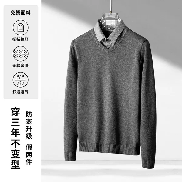 3】Dark gray V-neck