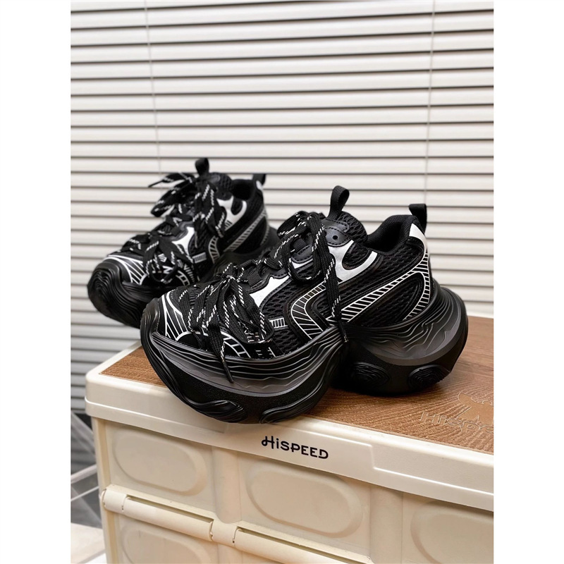 Fashionable and Stylish Thick-Soled Height-Increasing Dad Shoes for Women, New Autumn 2026 Trendy Casual Versatile Sneakers Fashionable and Stylish Thick-Soled Height-Increasing Dad Shoes for Women, New Autumn 2026 Trendy Casual Versatile Sneakers