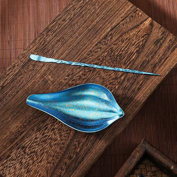 Ice Flower Blue-Pure Titanium Lotus Petal Tea Two-piece Set [Additional Ruyi Scissors + 1 Silver Tassel]