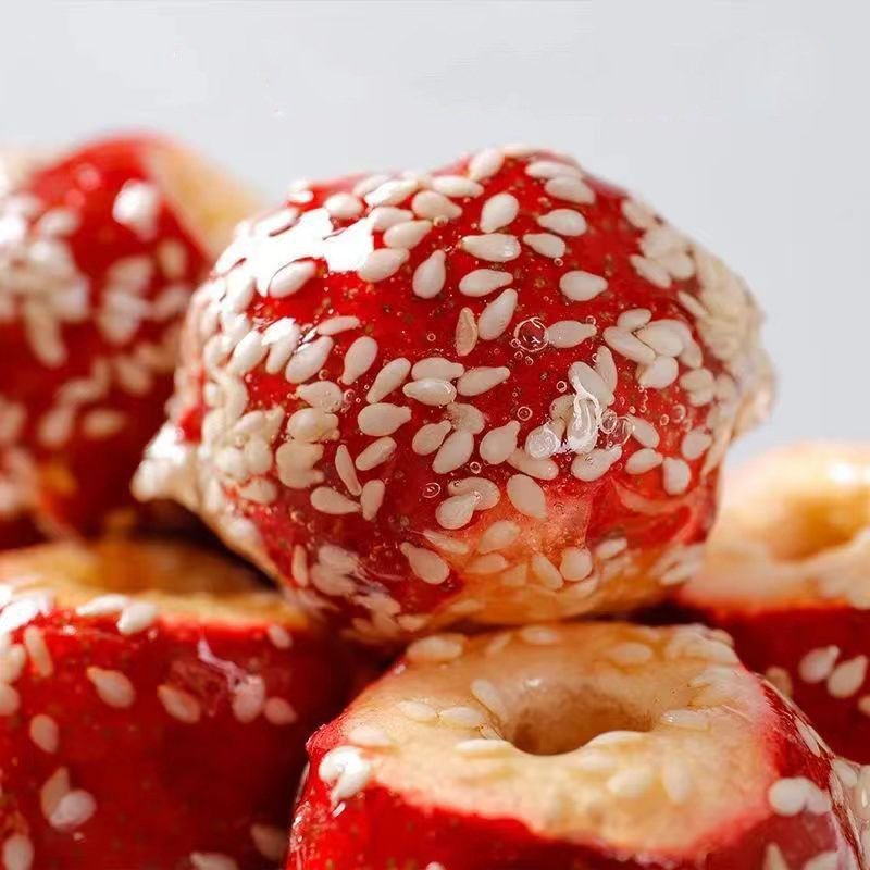 Freeze-dried ice sugar hawthorn balls without seeds, 250g, sesame hollow hawthorn snacks, seedless hawthorn 