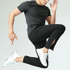 运动T恤;运动裤;速干t恤